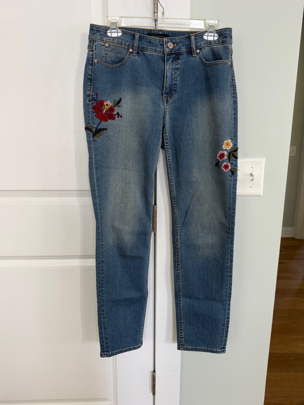 Talbots Embroidered Blue Women's Slim Jeans
